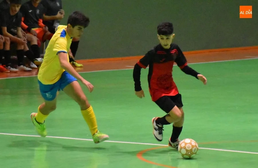 Foto 6 - El III Cadete B cede ante Los Leones A en la apertura del fin de semana deportivo