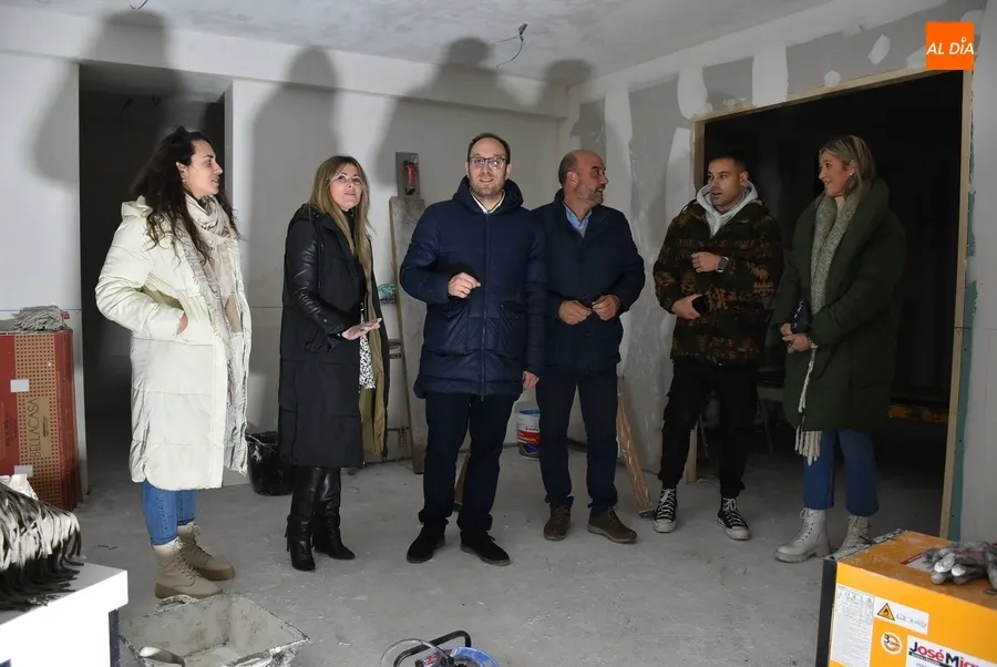 Foto 2 - Ciudad Rodrigo nombra Hijo Adoptivo al doctor Enrique Crespo