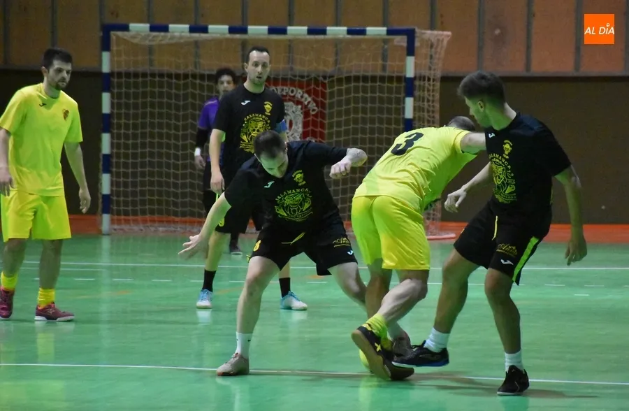 Foto 6 - El Mir&oacute;briga Futsal logra por fin ganar ante su afici&oacute;n