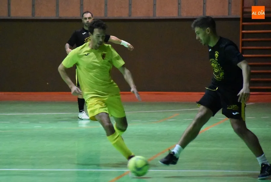 Foto 11 - El Mir&oacute;briga Futsal logra por fin ganar ante su afici&oacute;n