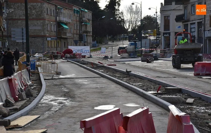Foto 7 - Se retoman las obras de la Avenida de Espa&ntilde;a tras el par&oacute;n navide&ntilde;o