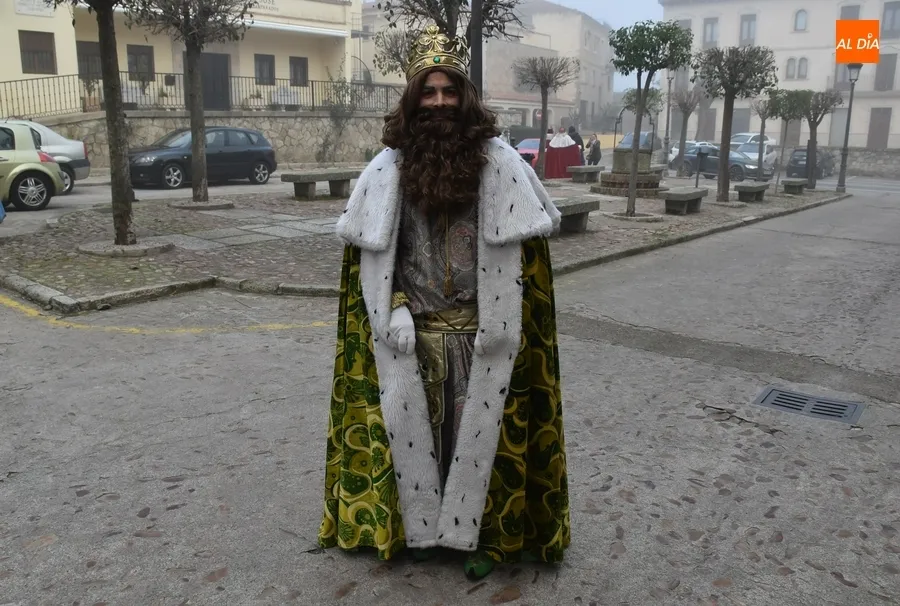 Foto 3 - Recuperadas las cl&aacute;sicas visitas de los Magos a las residencias de ancianos