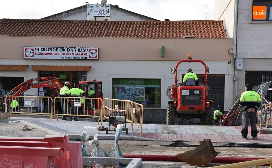 Foto 10 - Se retoman las obras de la Avenida de Espa&ntilde;a tras el par&oacute;n navide&ntilde;o