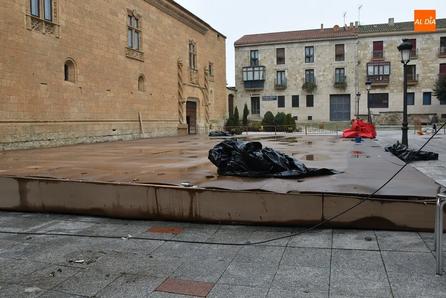 Foto 6 - 1Foto: Adi&oacute;s al cielo de esferas de la Plaza Mayor