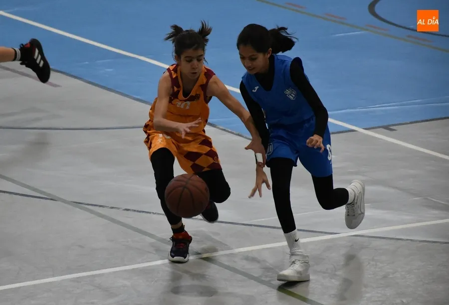 Foto 4 - Novedosa ma&ntilde;ana de basket en Ciudad Rodrigo con los equipos mirobrigenses de los Juegos Escolares