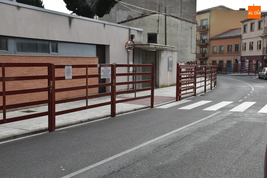 Foto 10 - &Uacute;ltimos retoques al recorrido por el que se mover&aacute;n Ligador y Macareno