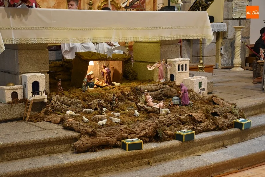 Foto 8 - Los Magos se acercan a San Crist&oacute;bal a adorar al Ni&ntilde;o Jes&uacute;s