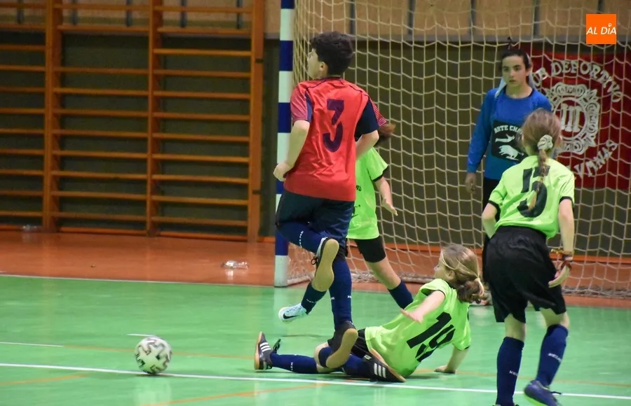 Foto 7 - #M | 14-15 ENE | Tablas en el derby alev&iacute;n del III Columnas en los Juegos Escolares