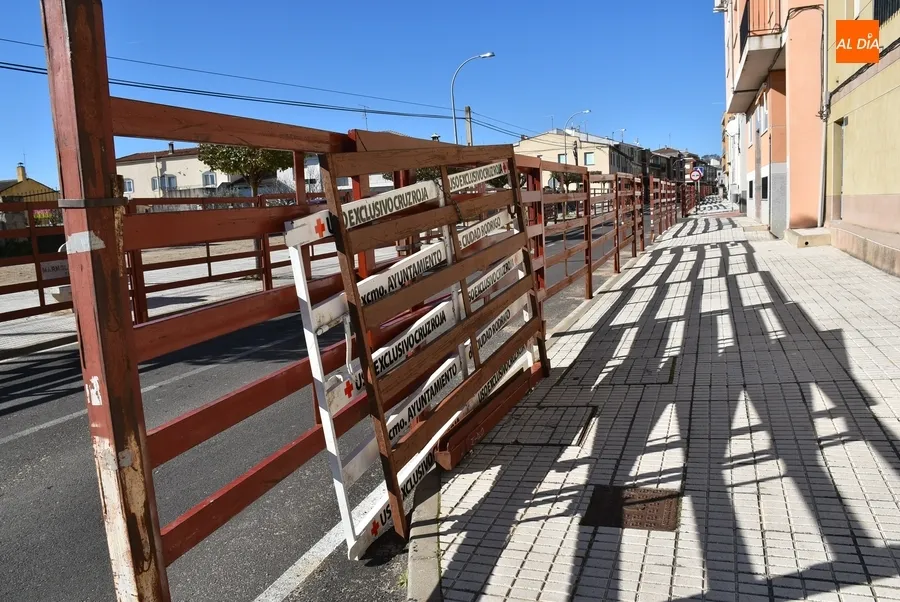 Foto 2 - Estrenadas dos puertas en la zona de los toriles para evitar fugas de astados como la del a&ntilde;o pasado