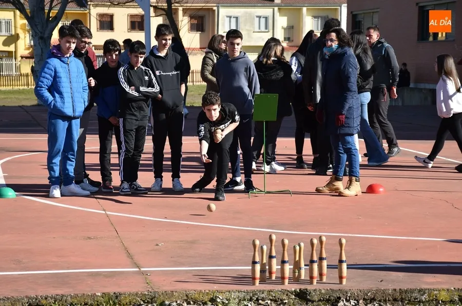 Foto 8 - Animad&iacute;simo D&iacute;a de la Convivencia en el IES Fray Diego incluyendo una gran paellada