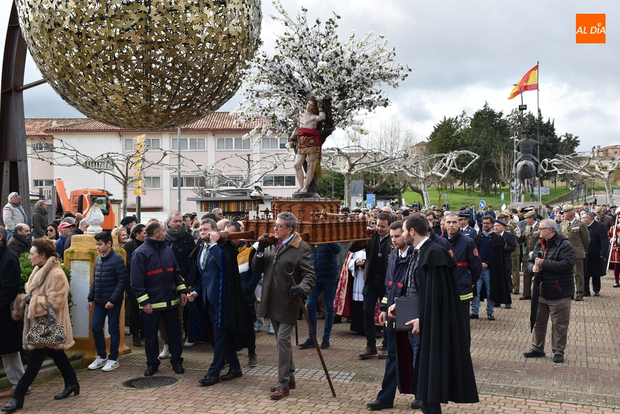 Foto 2 - Multitudinaria celebración de San Sebastián por las calles de Ciudad Rodrigo