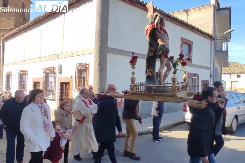 Los vecinos de Villoruela acompañaban a San Sebastian en su tradicional procesión