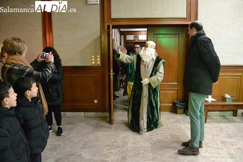Foto 10 - Los Reyes Magos inundan B&eacute;jar de sonrisas, alegr&iacute;a y sue&ntilde;os