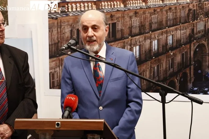 Inauguración de la muestra 'Vistas Panorámicas de Salamanca' del artista Vicente Sierra Puparelli. Foto de David Sañudo