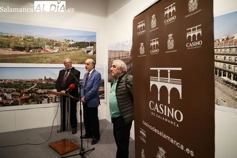 Inauguración de la muestra 'Vistas Panorámicas de Salamanca' del artista Vicente Sierra Puparelli. Foto de David Sañudo