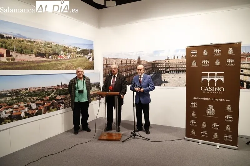 Inauguración de la muestra 'Vistas Panorámicas de Salamanca' del artista Vicente Sierra Puparelli. Foto de David Sañudo