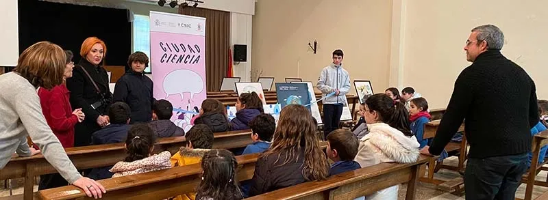 Foto 2 - El agua en sus diferentes formas que se puede ver en un colegio de B&eacute;jar