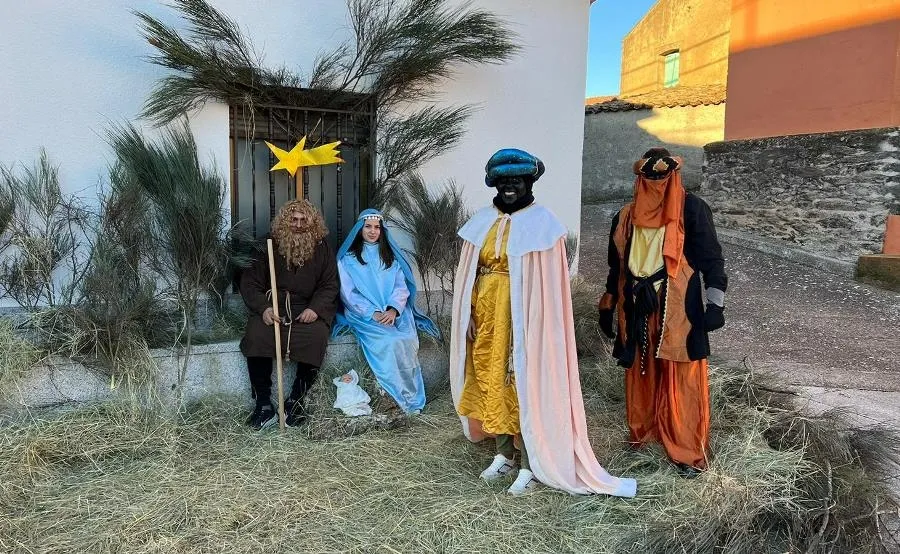 Foto 7 - Apretad&iacute;sima agenda de Sus Majestades en Agallas