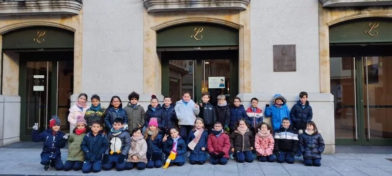 Foto 15 - Los alumnos del colegio San Juan Bosco disfrutan con 'El extra&ntilde;o caso de la trompeta intrusa'&nbsp;