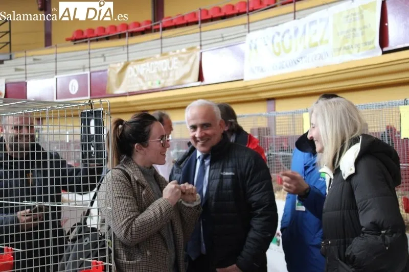 Foto 10 - Arranca el Campeonato Internacional de Avicultura y Colombicultura