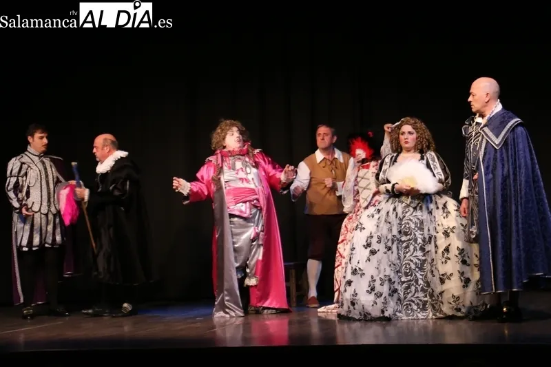 Excelente caracterización e interpretación de cada uno de los personajes a cargo de los actores de Arcón de Olid / CORRAL 