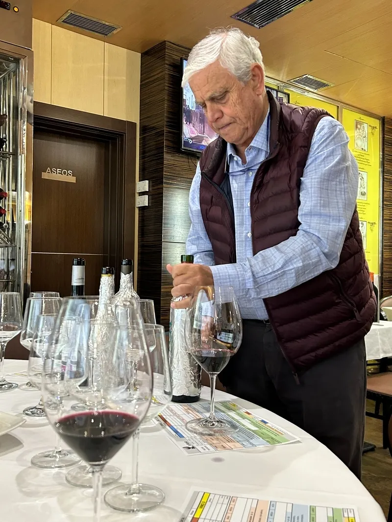 Cata de Quinta Dos Castelares Reserva 2019 realizada por la Asociación Cata Añada / FOTOS: JAVIER BRAGADO