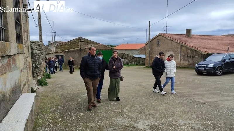 Los vecinos de Escuernavacas no faltaron a la cita con San Vicente / CORRAL 