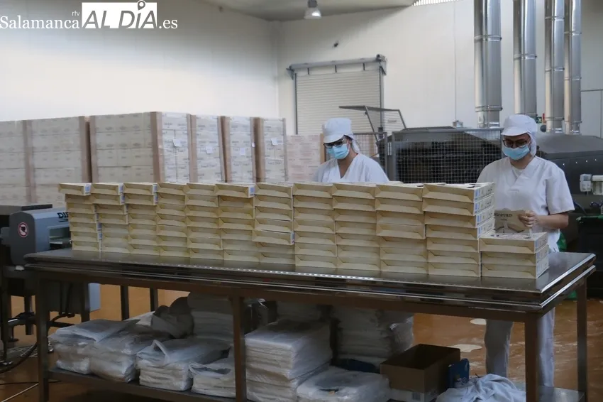 En el mes de marzo Pan de Ángel tendrá instaladas dos líneas de empaquetado para cubrir así la demanda del mercado en cada momento   / CORRAL