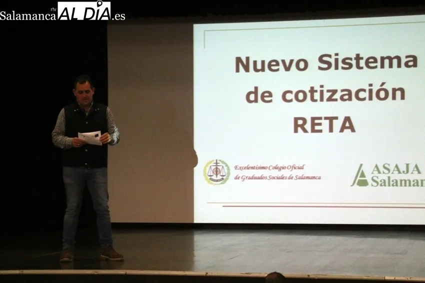 Foto 7 - Interesante jornada informativa de Asaja en Vitigudino sobre sanidad animal y la reforma del pago de aut&oacute;nomos 