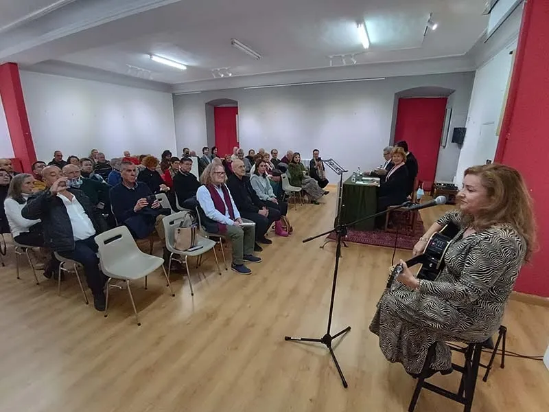 Foto 9 - Carlos Andr&eacute;s Fabbri, ganador del LV Concurso literario del Casino Obrero de B&eacute;jar