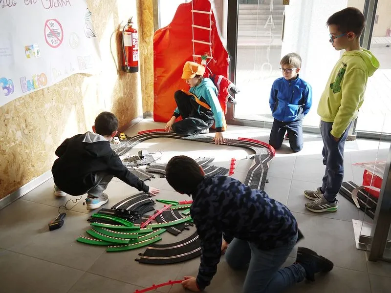 Actividades de Ciudad de los Niños en la Casa de las Asociaciones, en Carbajosa de la Sagrada