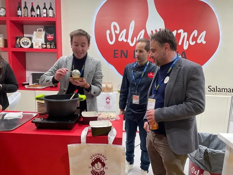 Foto 3 - Salamanca concluye su presencia en Madrid Fusi&oacute;n con un homenaje a los productos t&iacute;picos