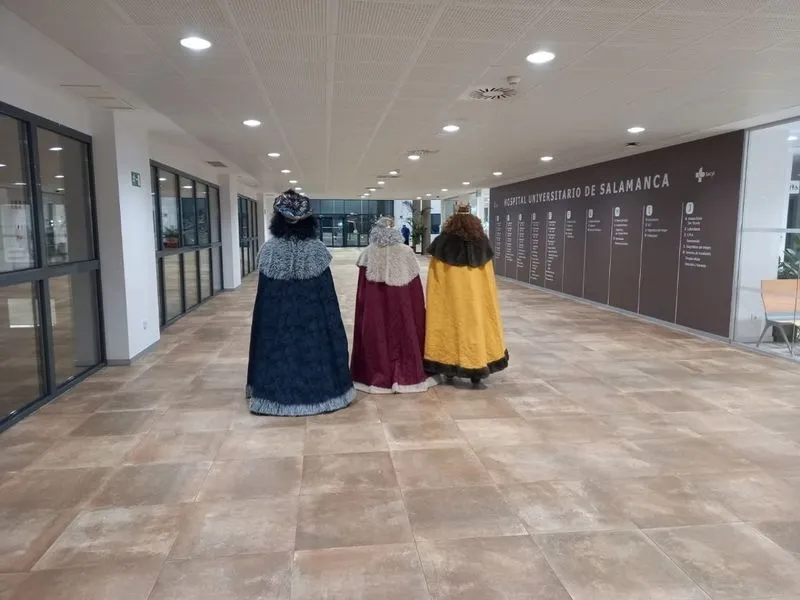 Los Reyes Magos, en el Hospital Universitario de Salamanca