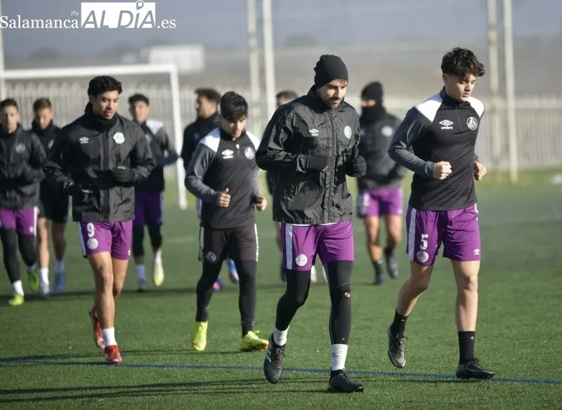 Galería de imágenes del entrenamiento del primer y segundo equipo / Fotos: SALAMANCArtv AL DÍA