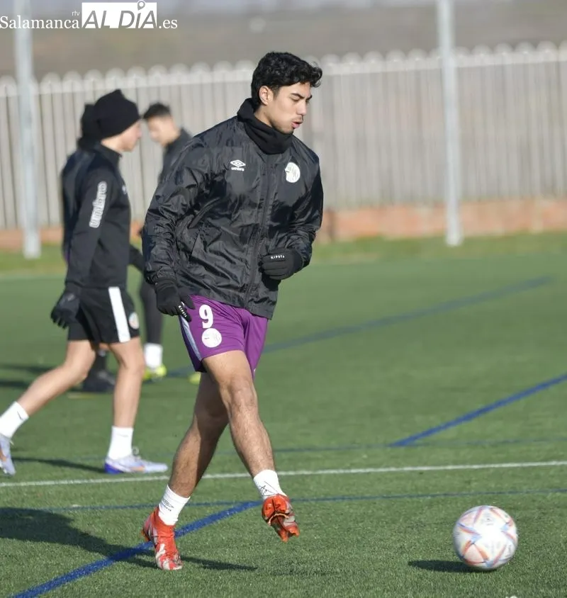 Galería de imágenes del entrenamiento del primer y segundo equipo / Fotos: SALAMANCArtv AL DÍA