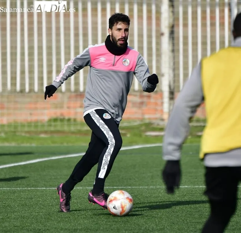 Galería de imágenes del entrenamiento del primer y segundo equipo / Fotos: SALAMANCArtv AL DÍA