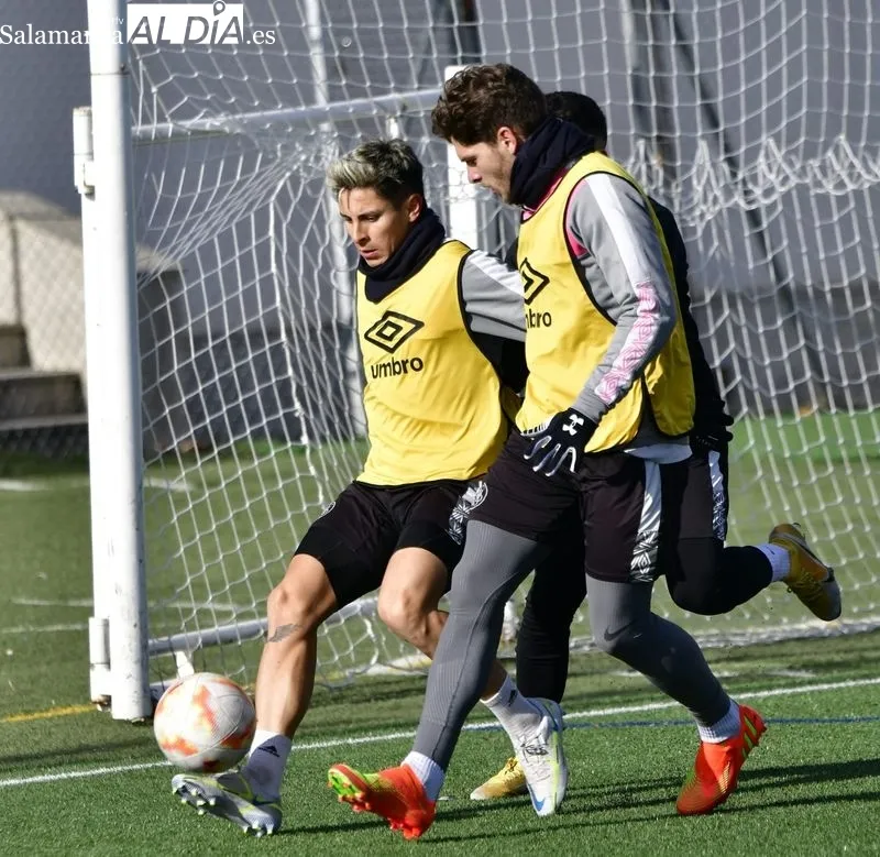 Galería de imágenes del entrenamiento del primer y segundo equipo / Fotos: SALAMANCArtv AL DÍA