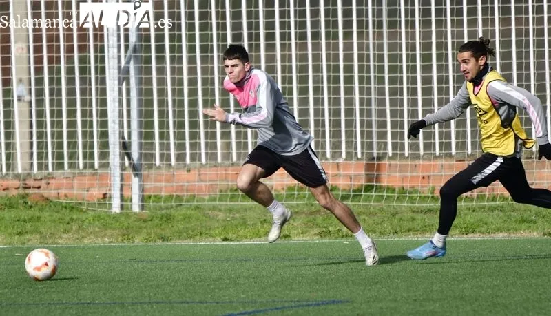 Galería de imágenes del entrenamiento del primer y segundo equipo / Fotos: SALAMANCArtv AL DÍA