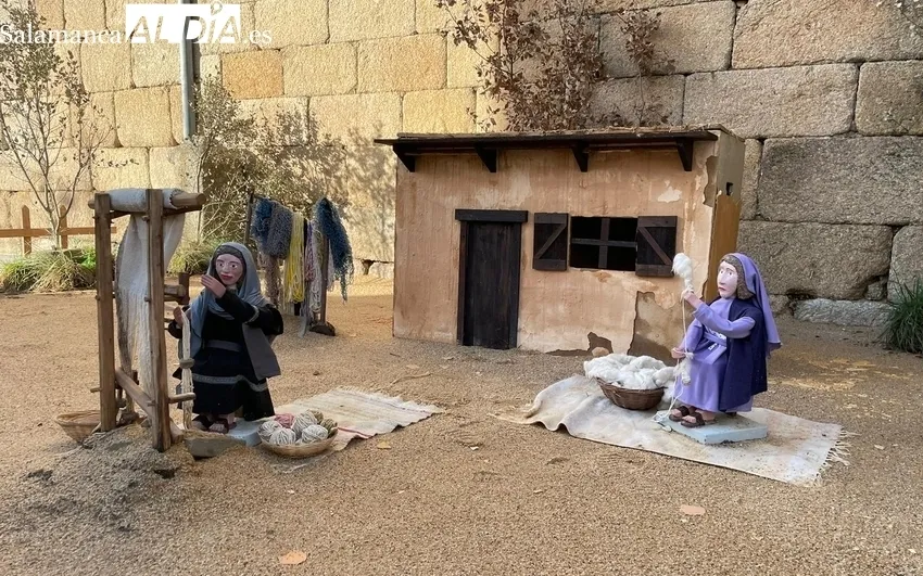 Los aficionados a los belenes aún disponen de unos días para ver el extraordinario nacimiento que luce Villavieja de Yeltes 