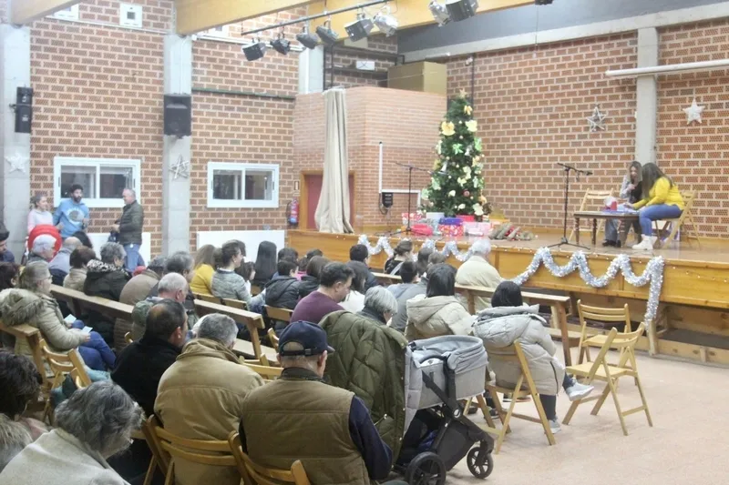 Foto 11 - Los ni&ntilde;os de El Cubo de Don Sancho obsequian a los Reyes Magos &lsquo;Una Navidad maravillosa&rsquo;