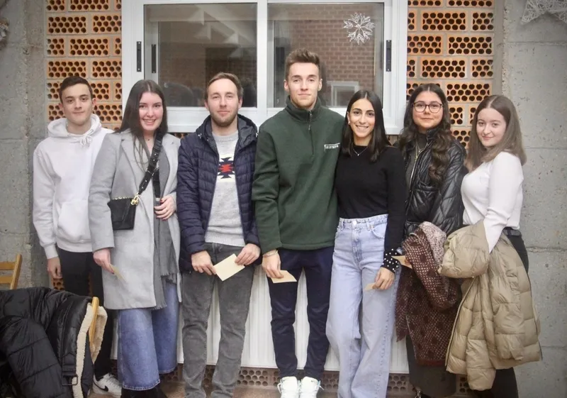 Foto 4 - Los ni&ntilde;os de El Cubo de Don Sancho obsequian a los Reyes Magos &lsquo;Una Navidad maravillosa&rsquo;