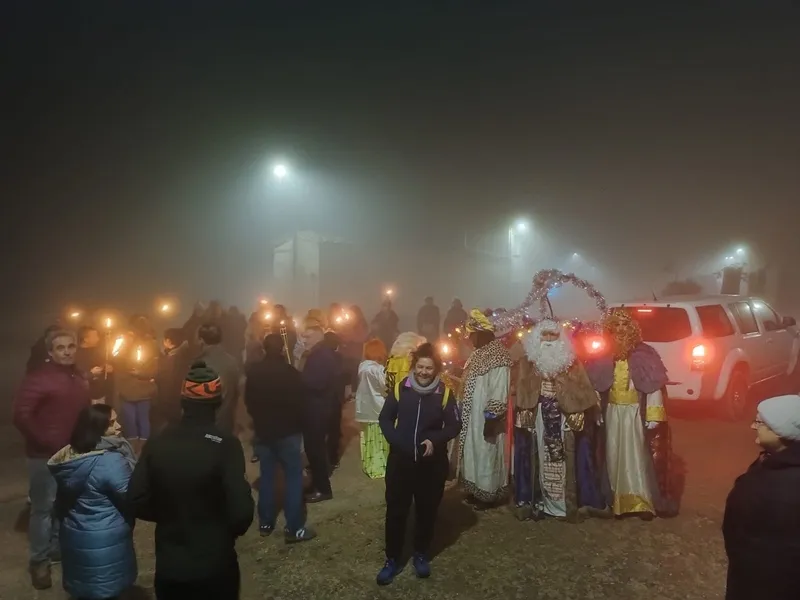 Foto 2 - Los Magos de Oriente dejan regalos para todos en Sobradillo 