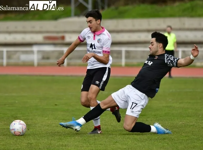 Foto 3 - El Ciudad Rodrigo arranca el 2023 firmando tablas en el derby con el Salamanca CF UDS B