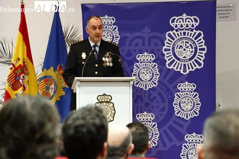 Celebración en Salamanca del 199 Aniversario de la creación de la Policía Nacional. Foto de David Sañudo