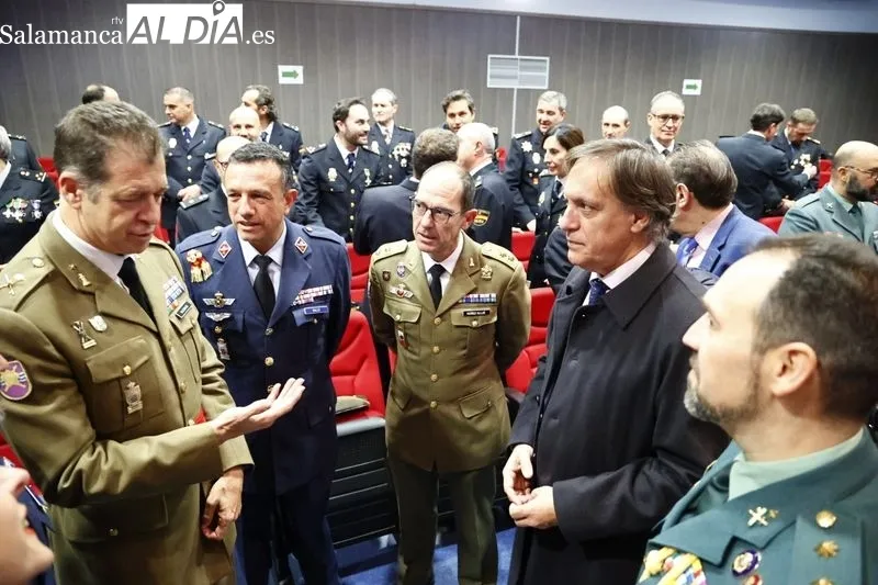 Celebración en Salamanca del 199 Aniversario de la creación de la Policía Nacional. Foto de David Sañudo