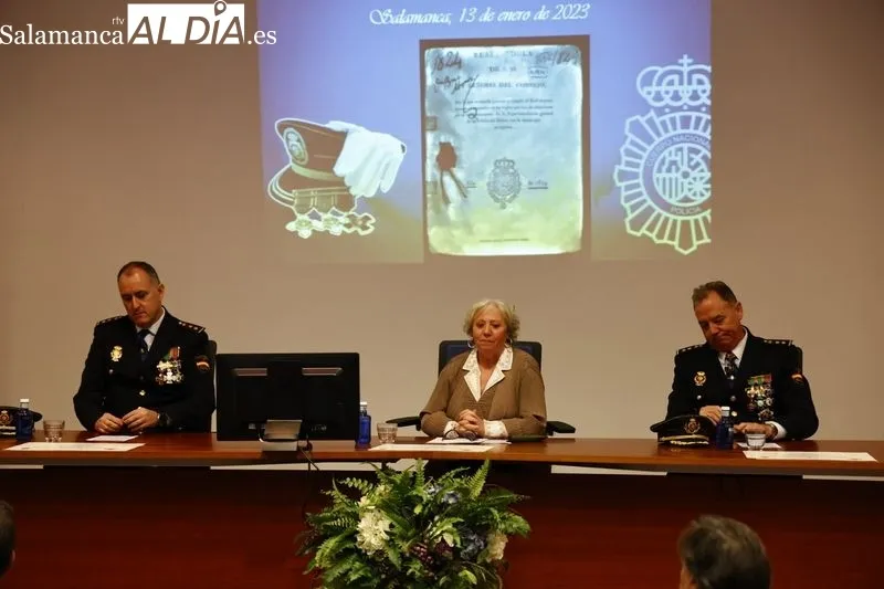 Celebración en Salamanca del 199 Aniversario de la creación de la Policía Nacional. Foto de David Sañudo