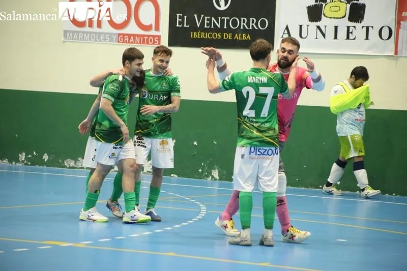 Foto 3 - El Piensos Dur&aacute;n Albense FS aplasta al Leis (6-1)