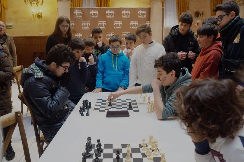 Foto 2 - El Club Ajedrez Alba de Tormes se proclama Campe&oacute;n Provincial Sub-18