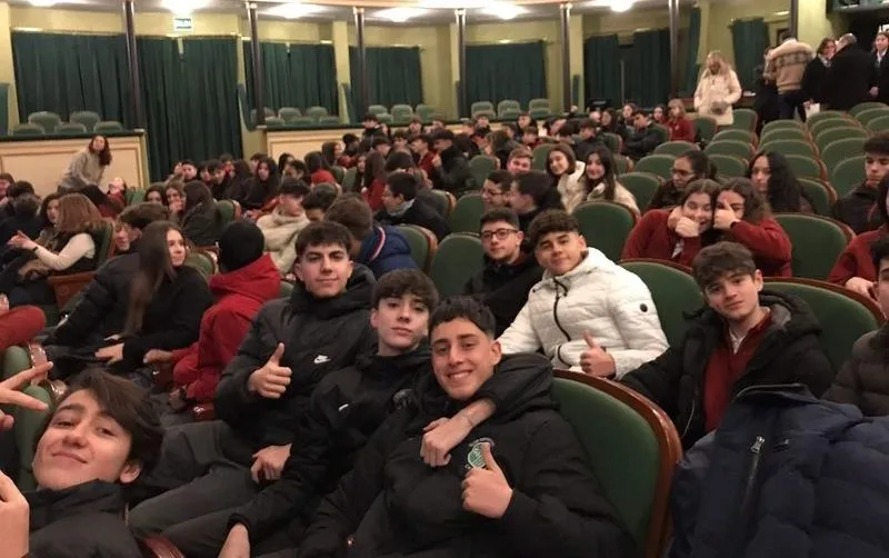 Alumnos de tercero y cuarto de la ESO del Colegio San Juan Bosco en su visita al Teatro Liceo de Salamanca