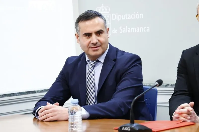 Presentación en la Diputación de Salamanca de la tercera edición del Plan de Empleo Juvenil Universitario. Foto de David Sañudo